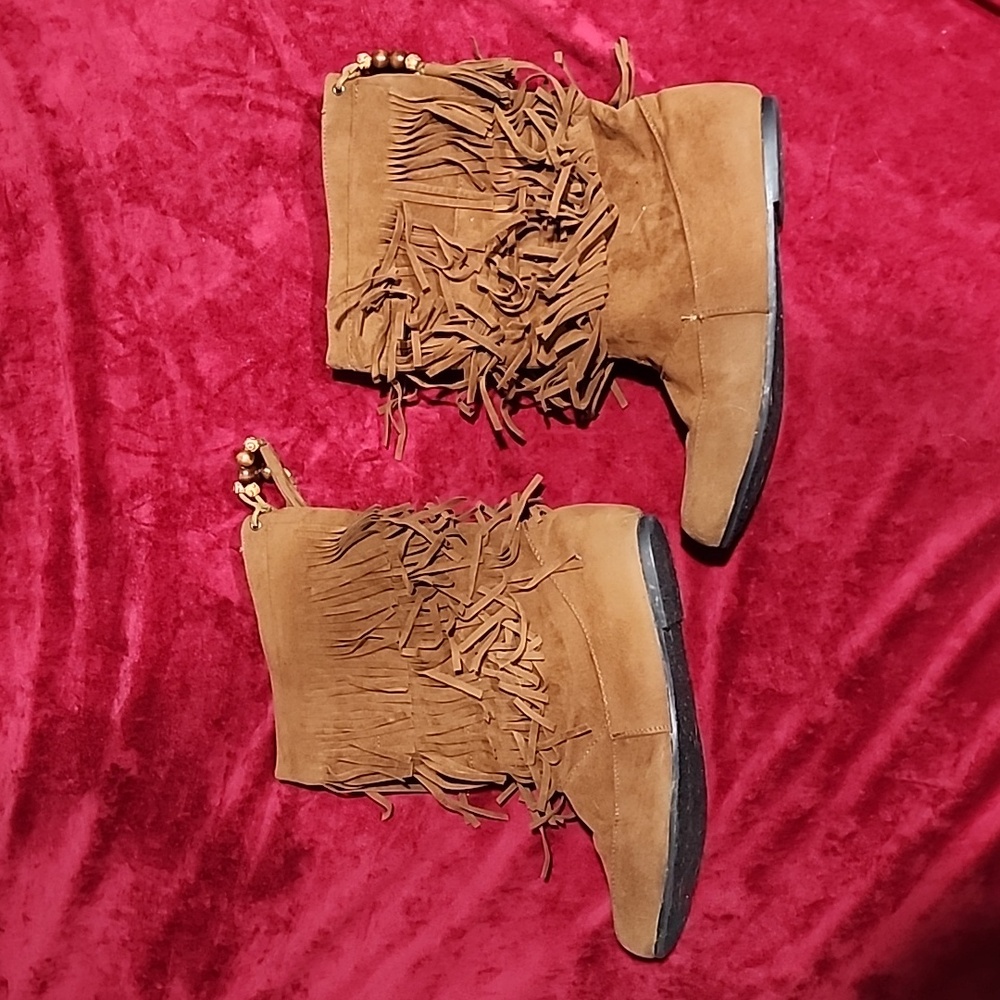 Moccasins boots frills faux